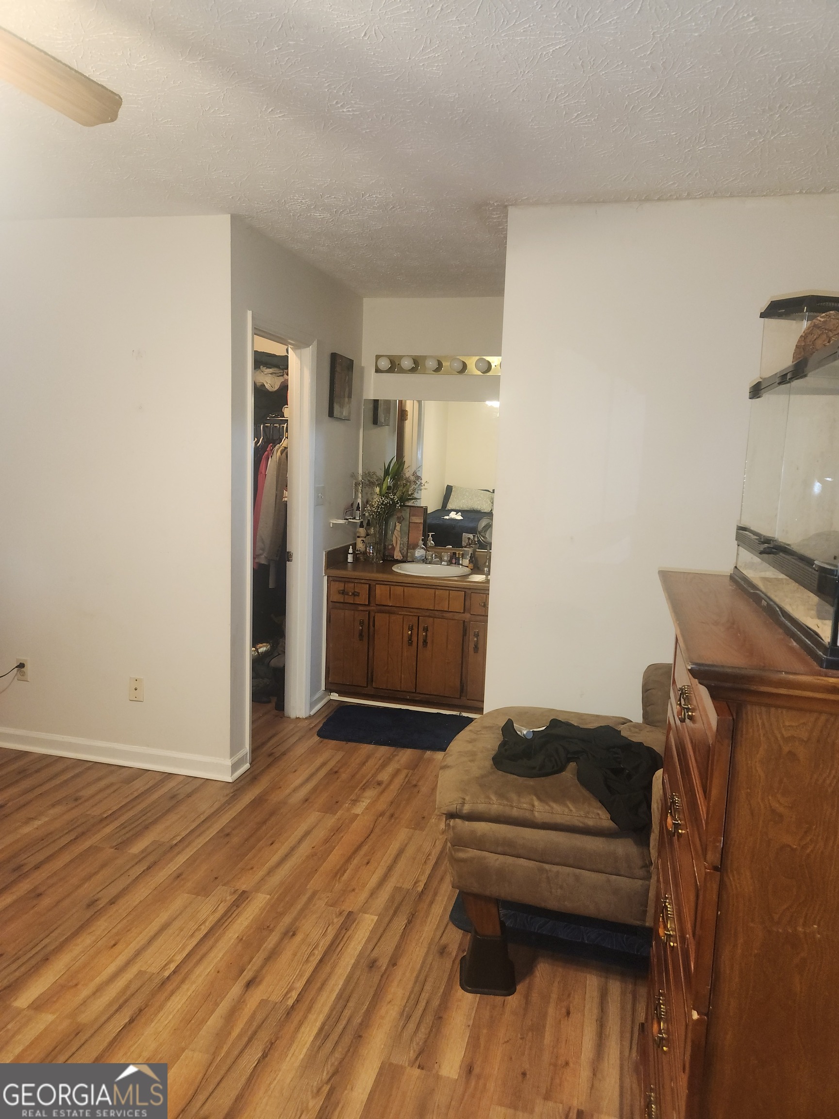 5936 N Castlegate Drive Property Photo 36