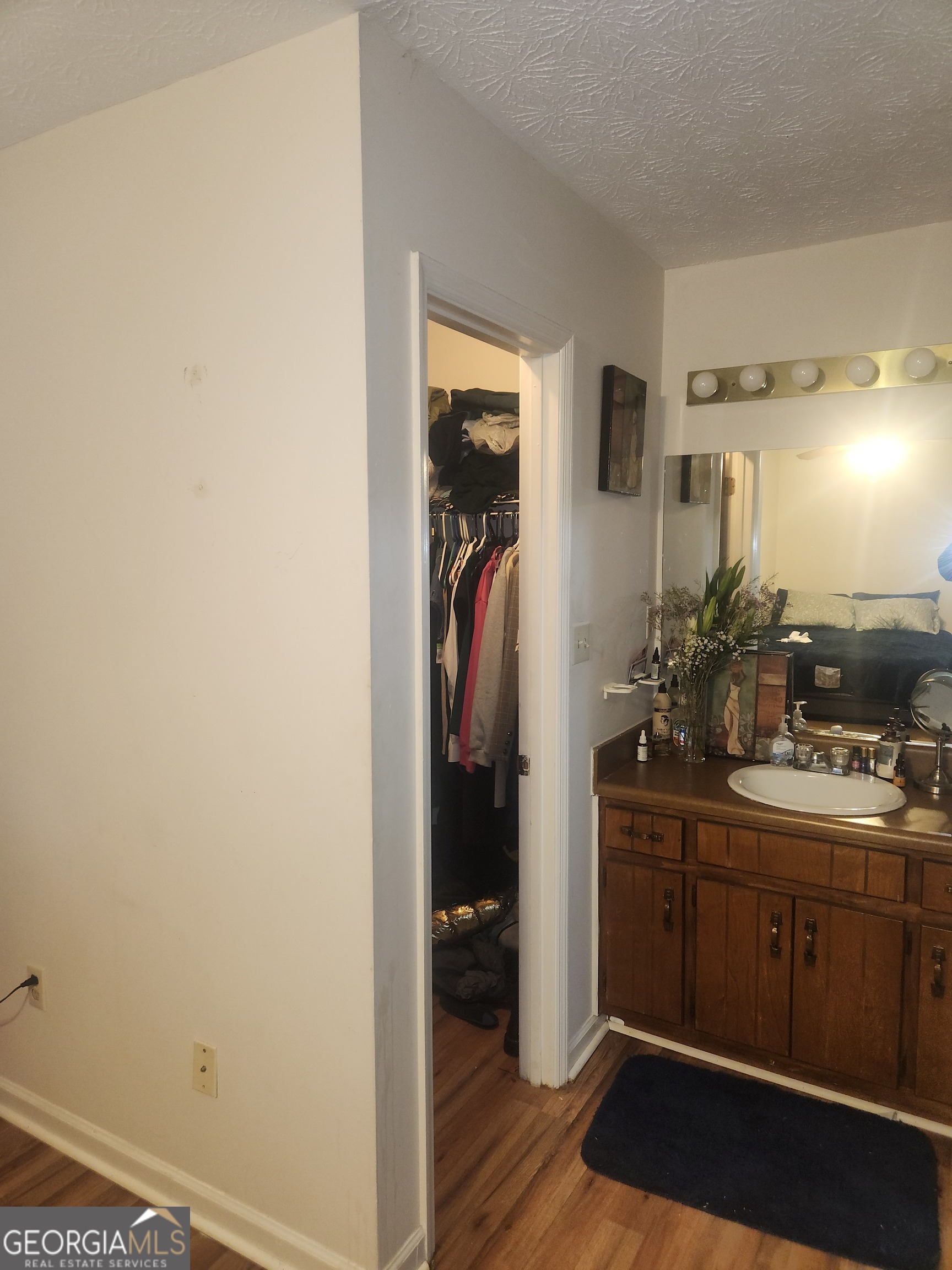 5936 N Castlegate Drive Property Photo 40