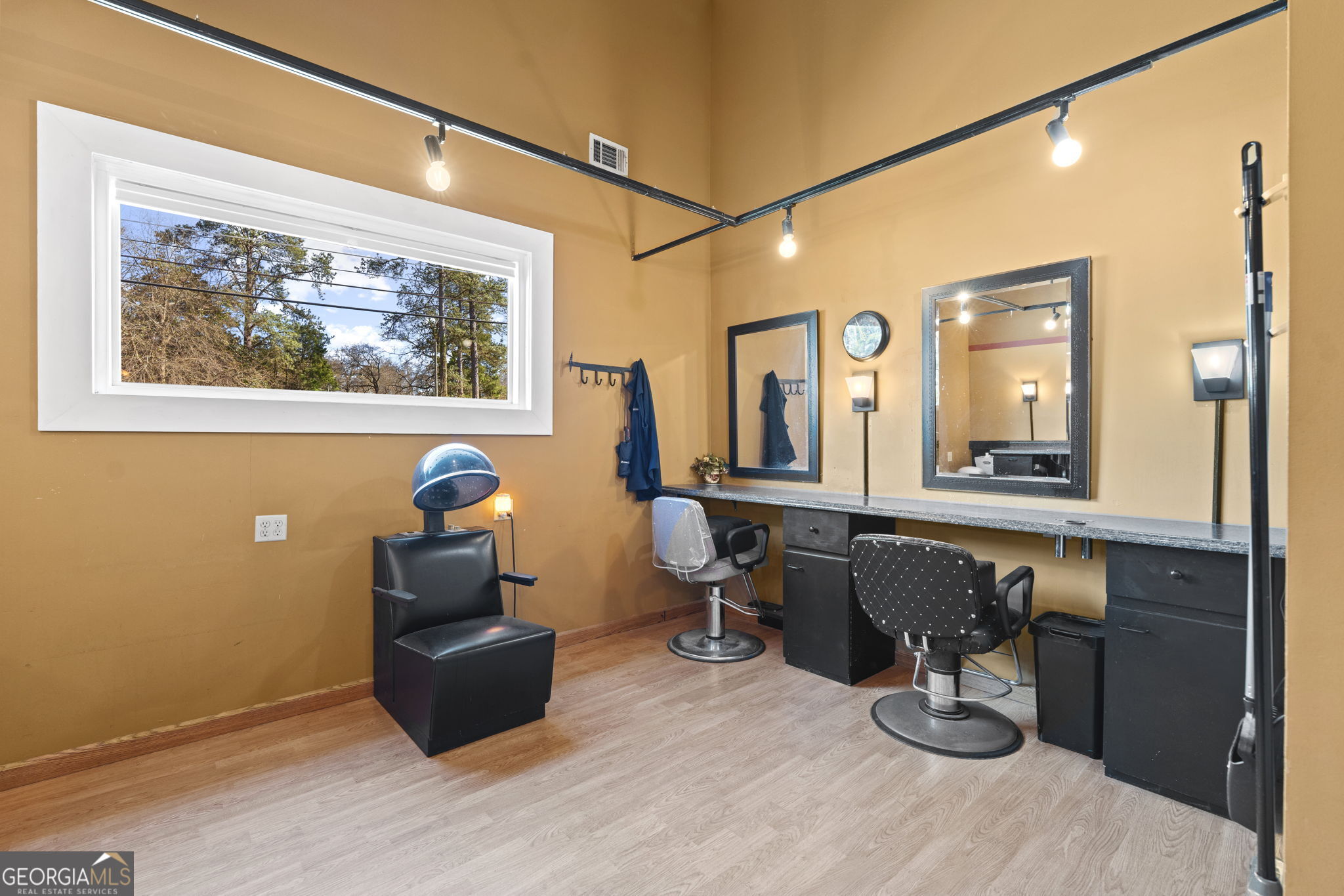 420 Corder Road Property Photo 17