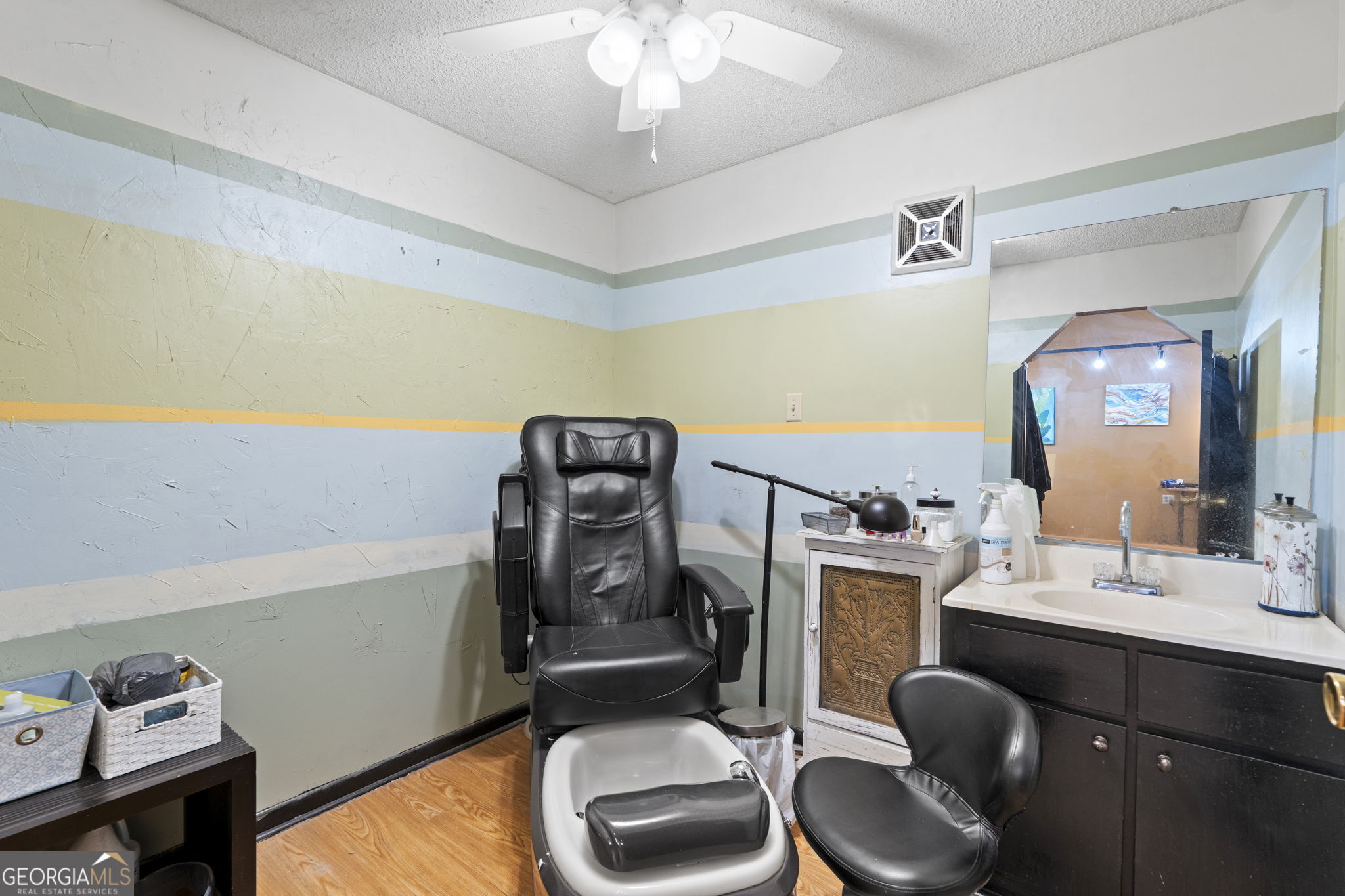 420 Corder Road Property Photo 21