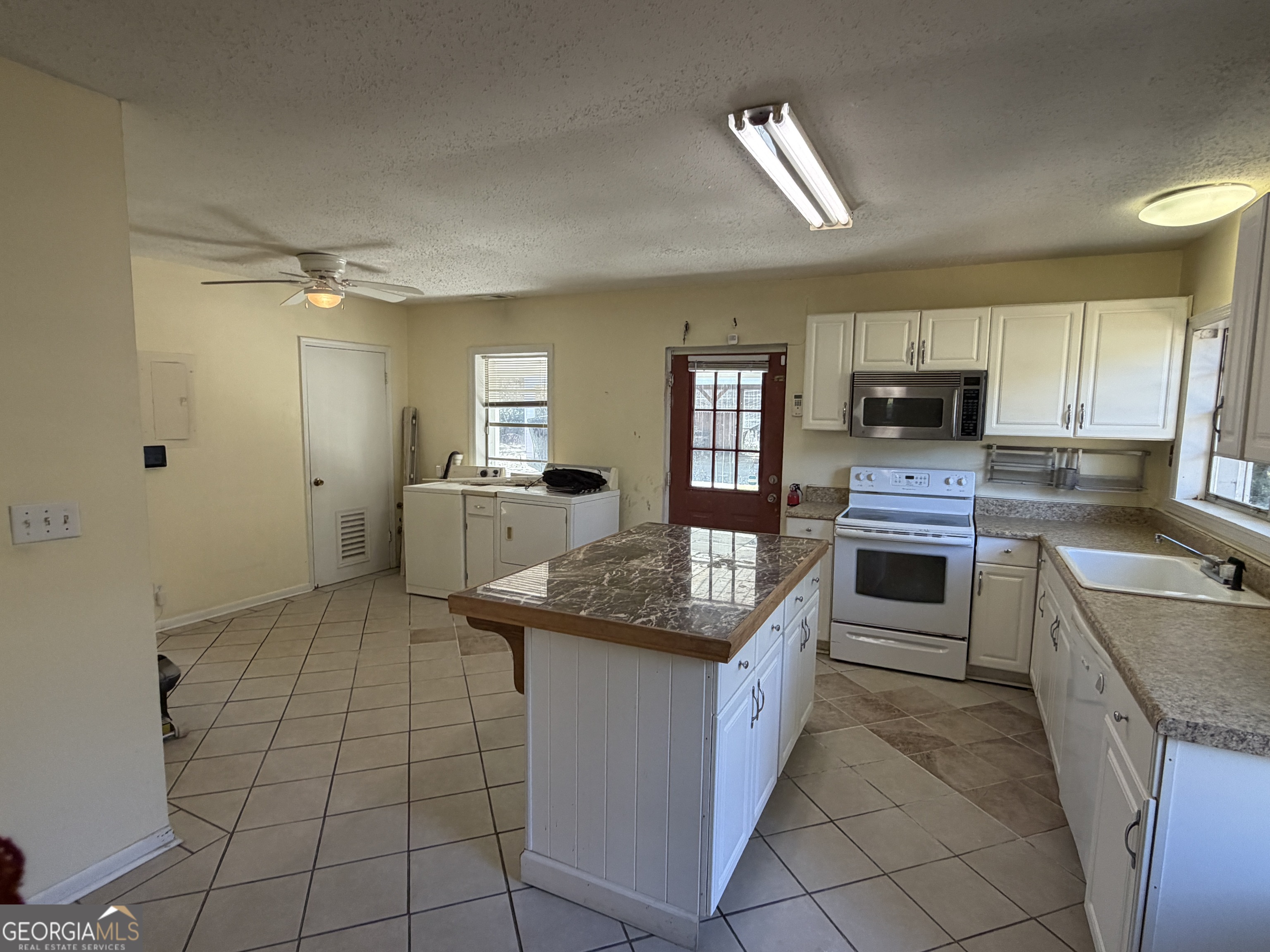 207 Eaker Drive Property Photo 17
