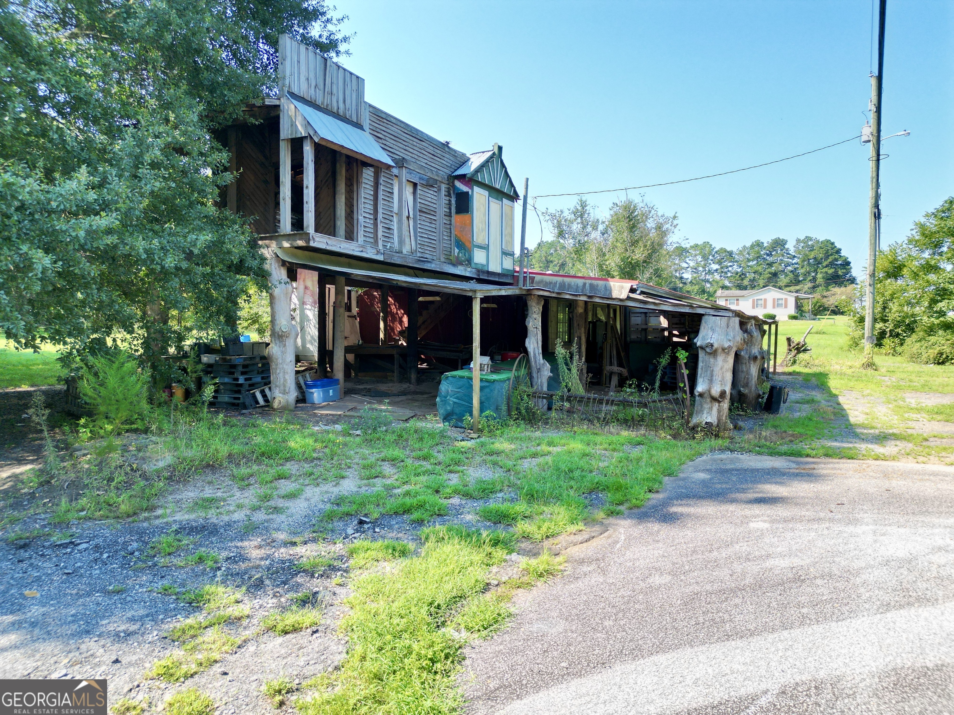 544 Highway 138 E Property Photo 4