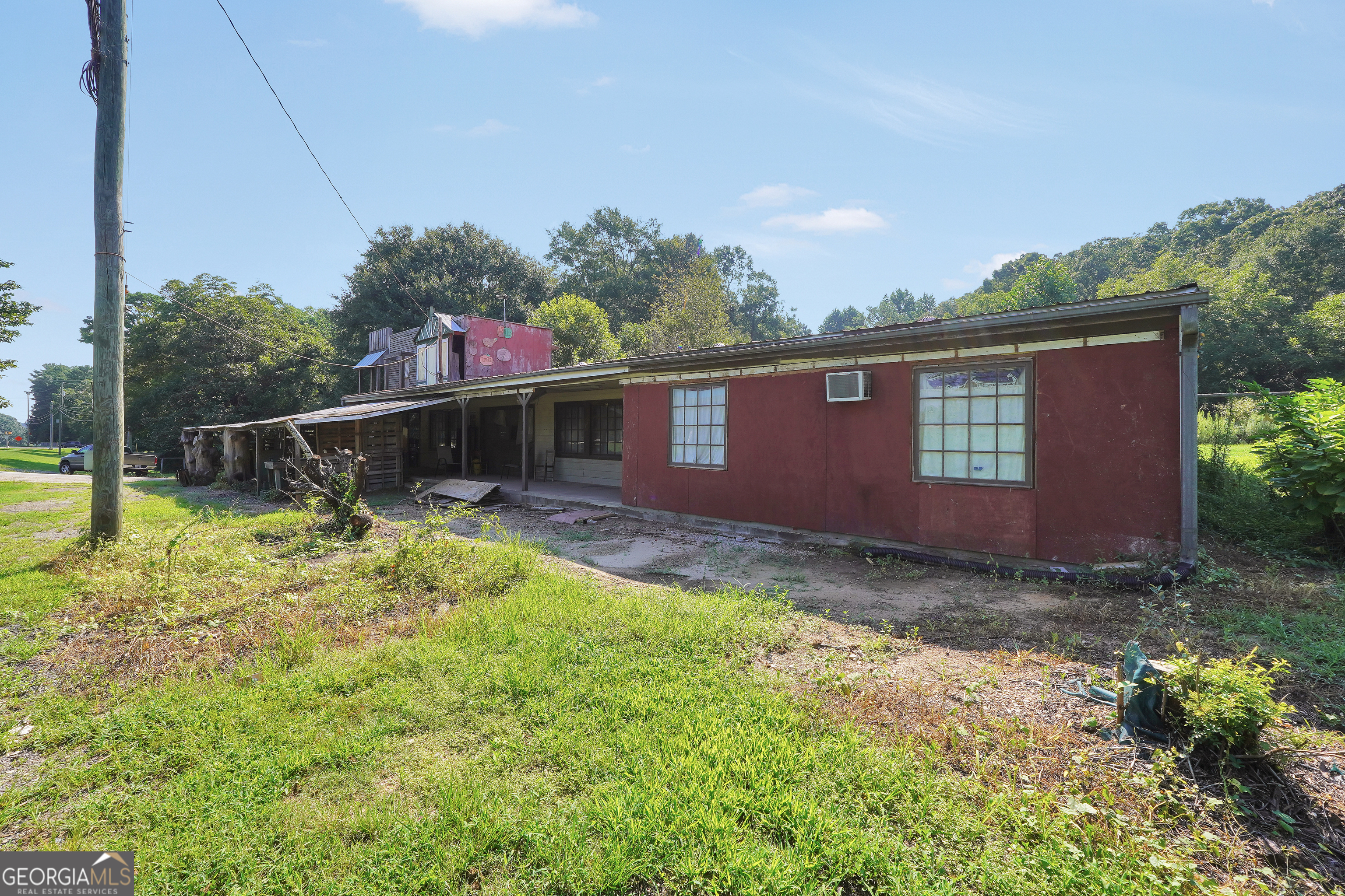 544 Highway 138 E Property Photo 8
