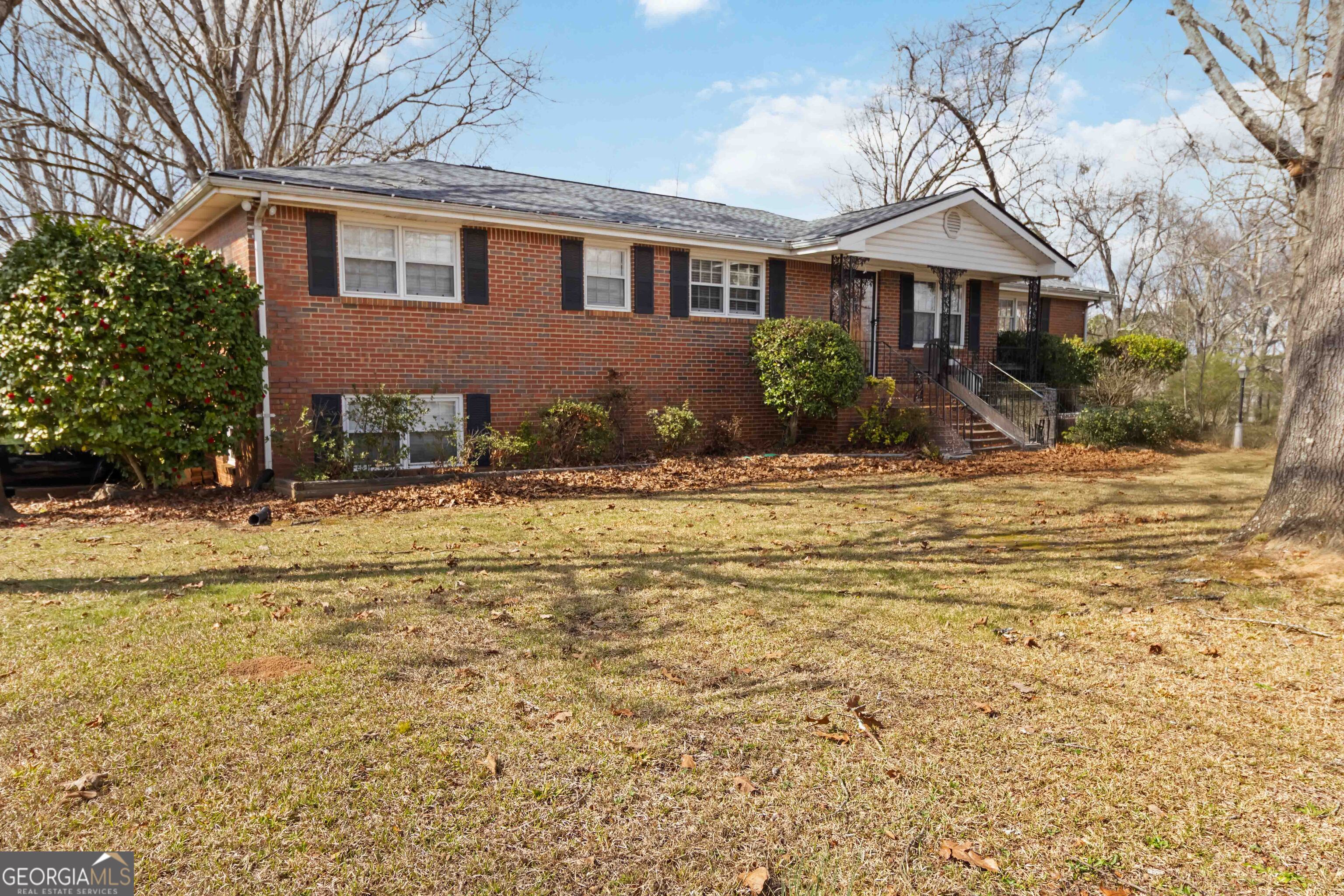 3829 Reynolds Road Property Photo 2