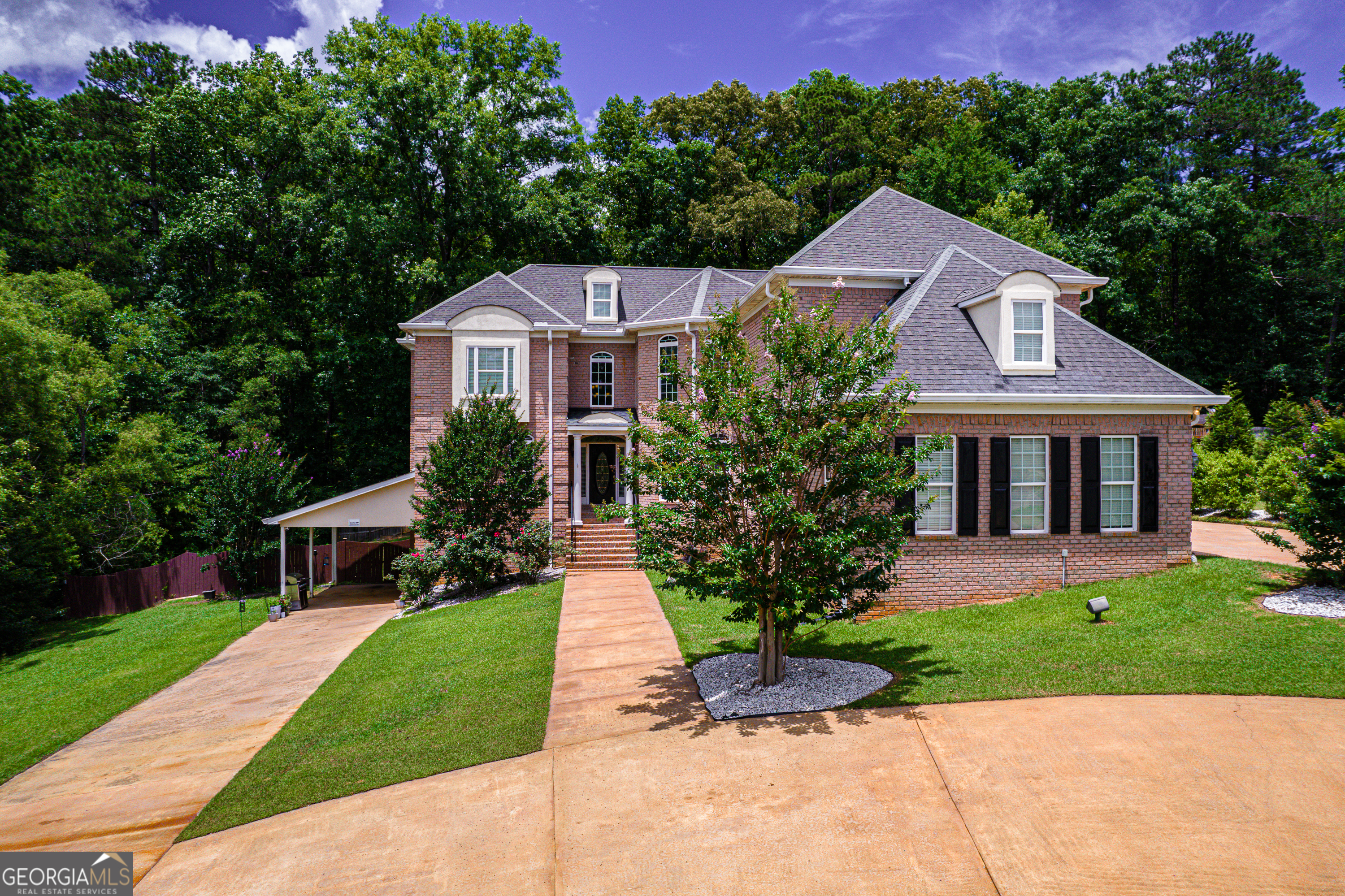 513 Litchfield Drive Property Photo 1