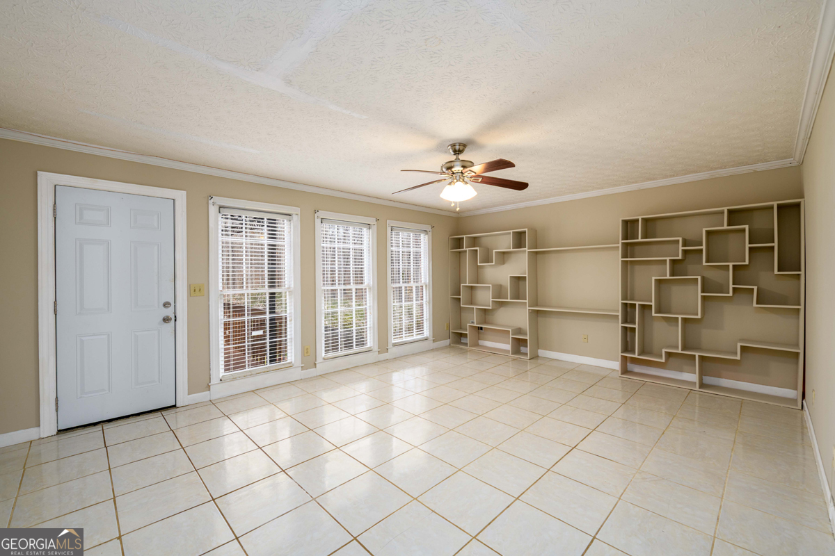 6420 Phillips Place Property Photo 18