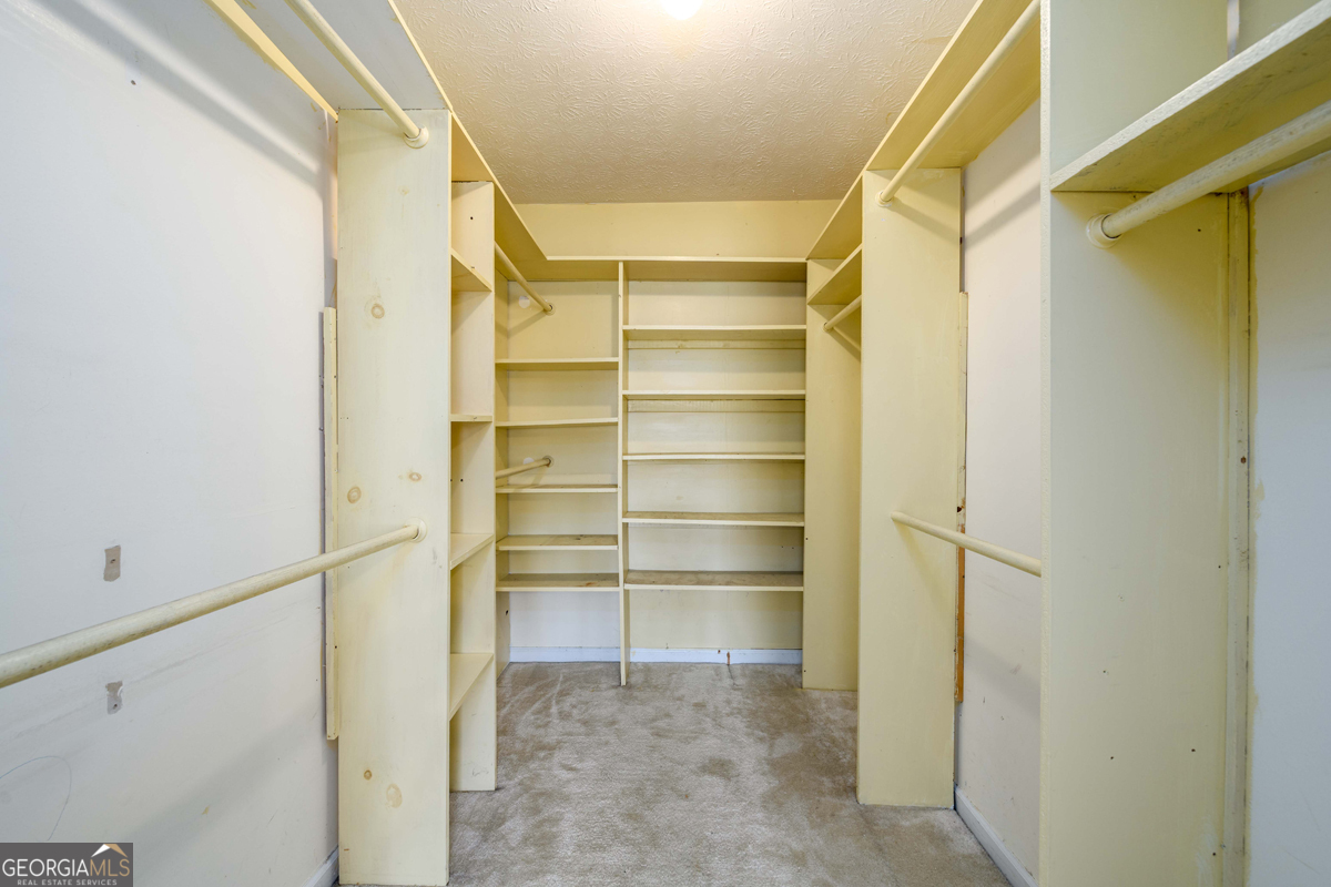6420 Phillips Place Property Photo 25
