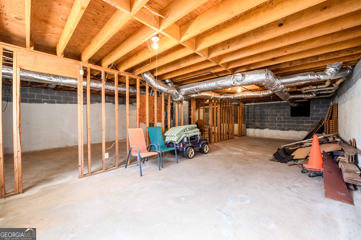 6420 Phillips Place Property Photo 33