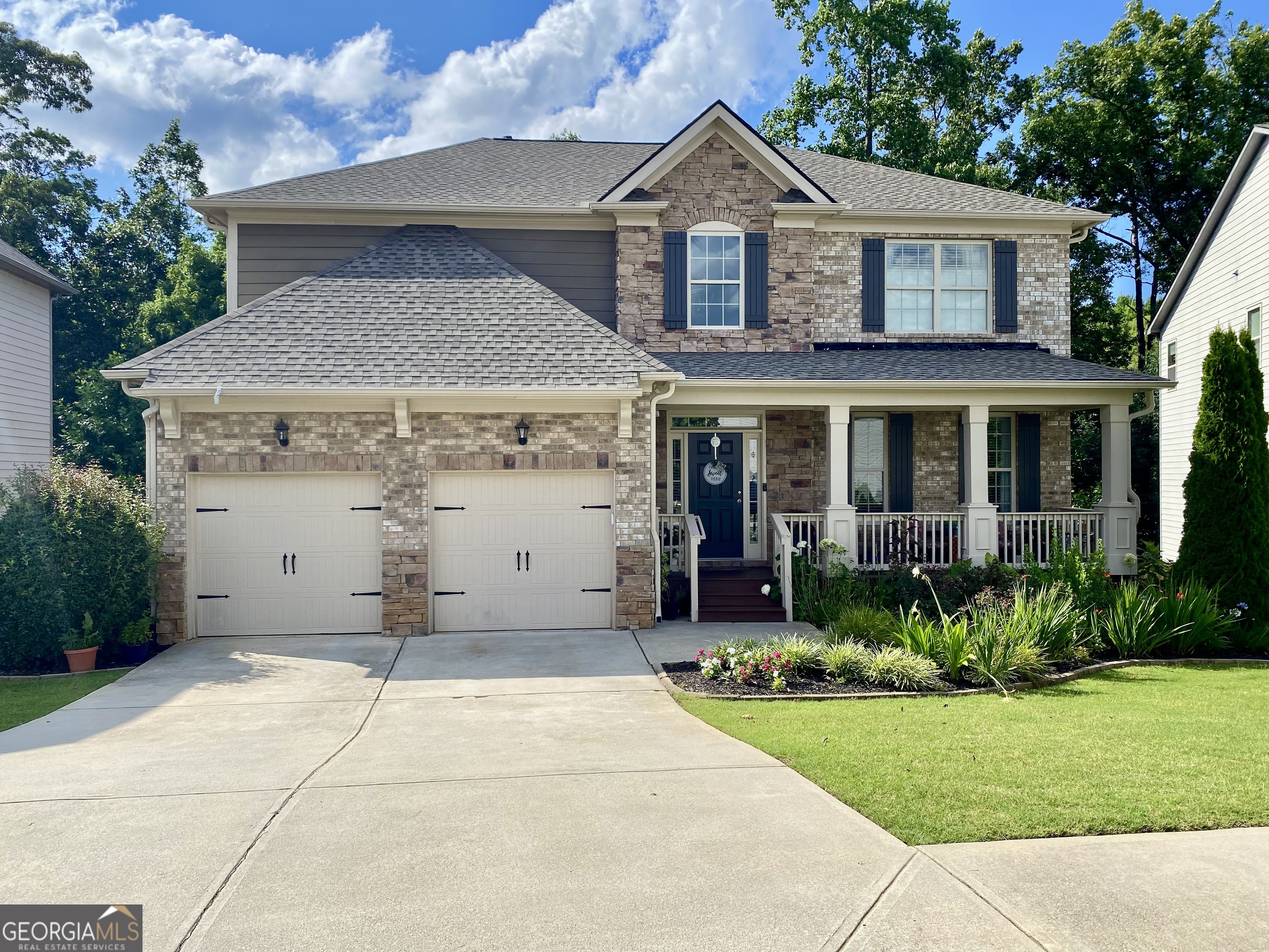 1320 Newbridge Circle Property Photo 1