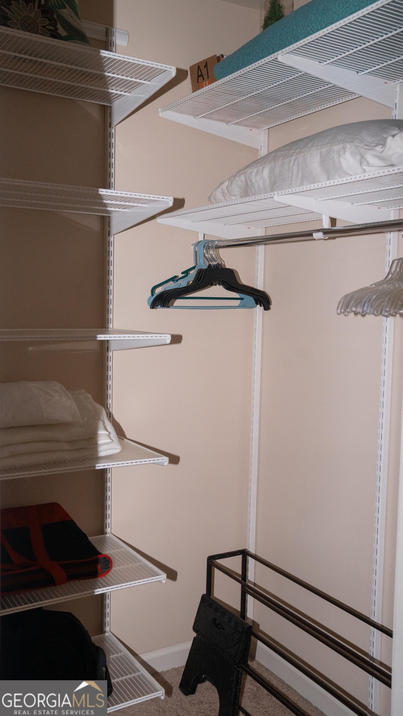 1320 Newbridge Circle Property Photo 26