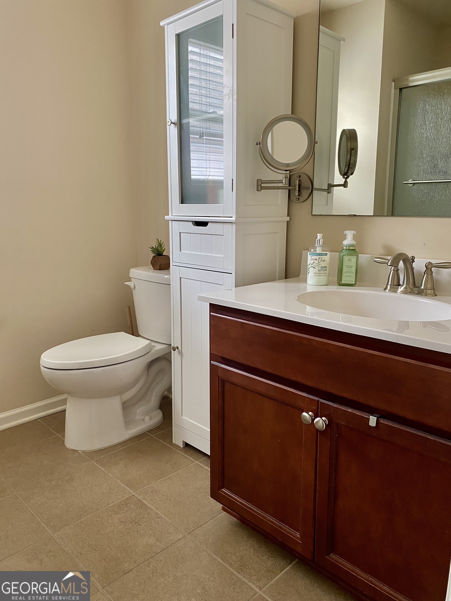 1320 Newbridge Circle Property Photo 32
