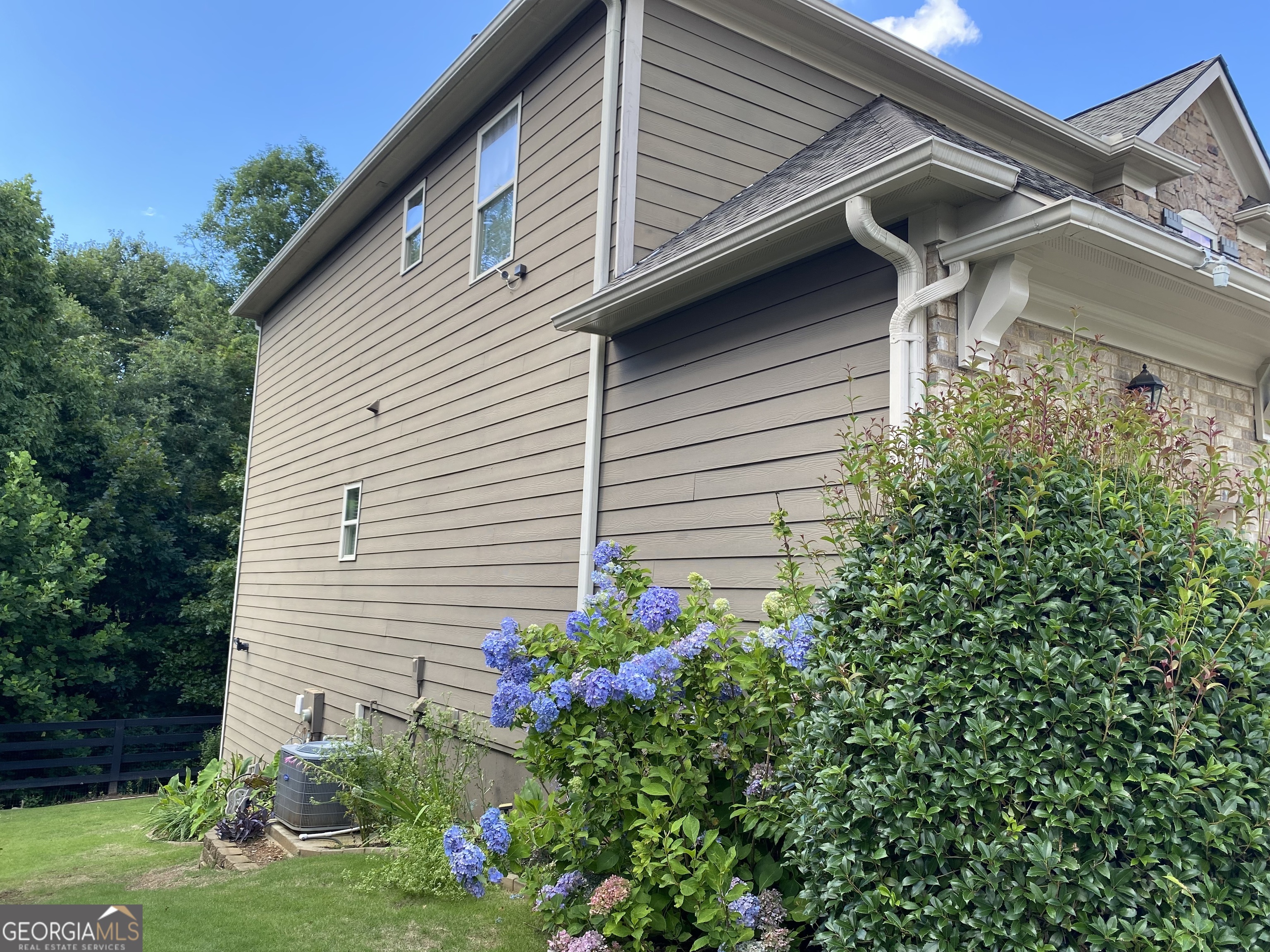 1320 Newbridge Circle Property Photo 43
