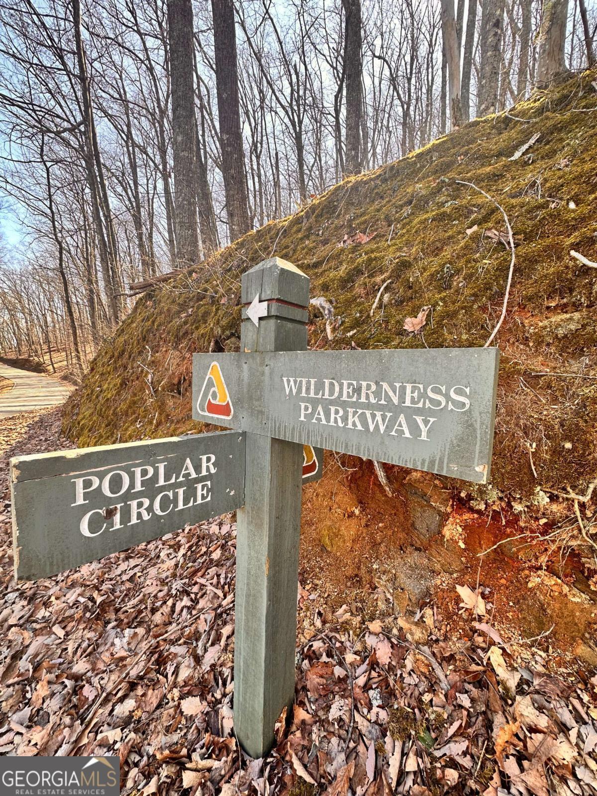 8041 Wilderness Parkway Property Photo 4