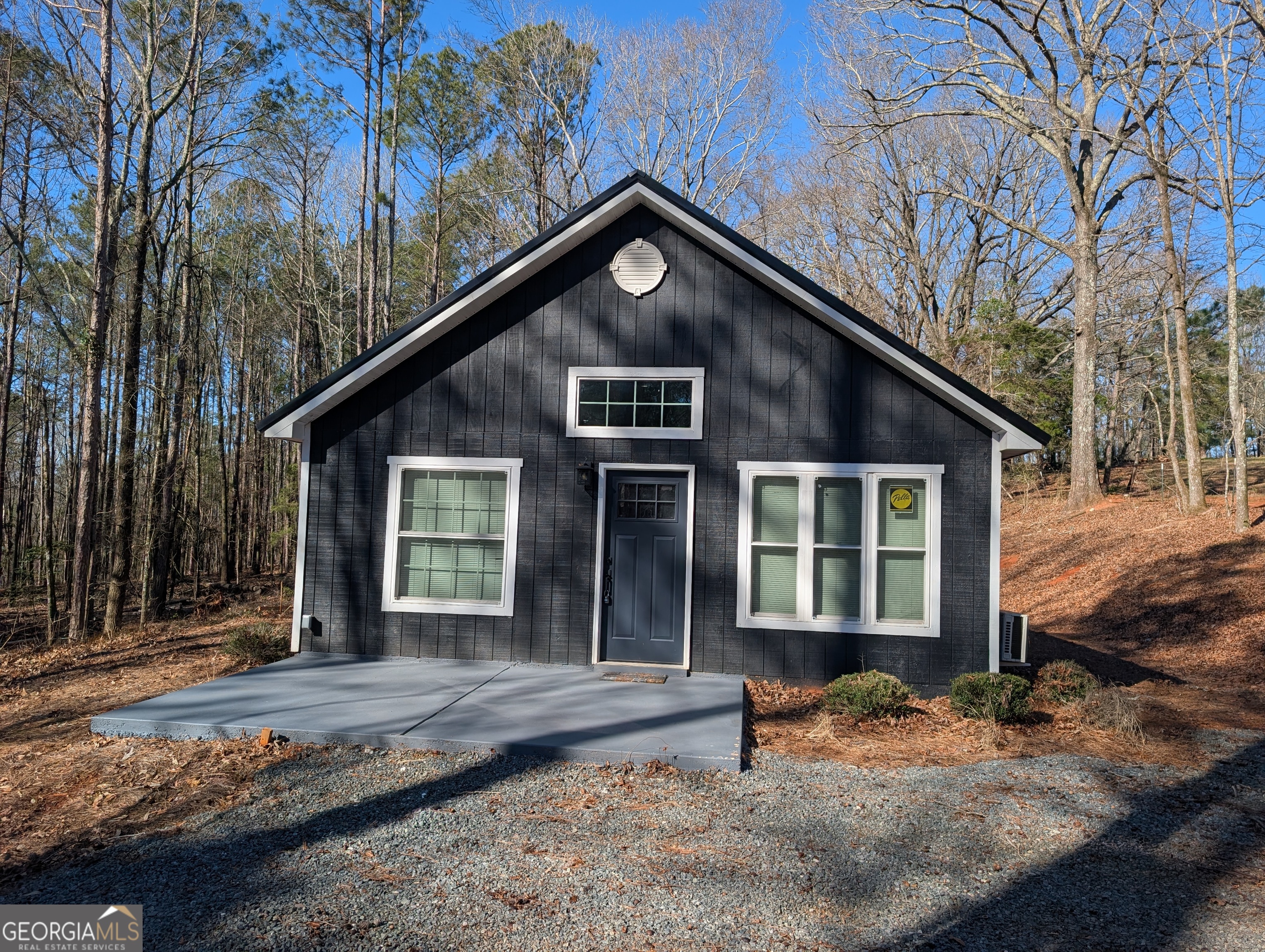 232 Chestnut Grove Property Photo 1