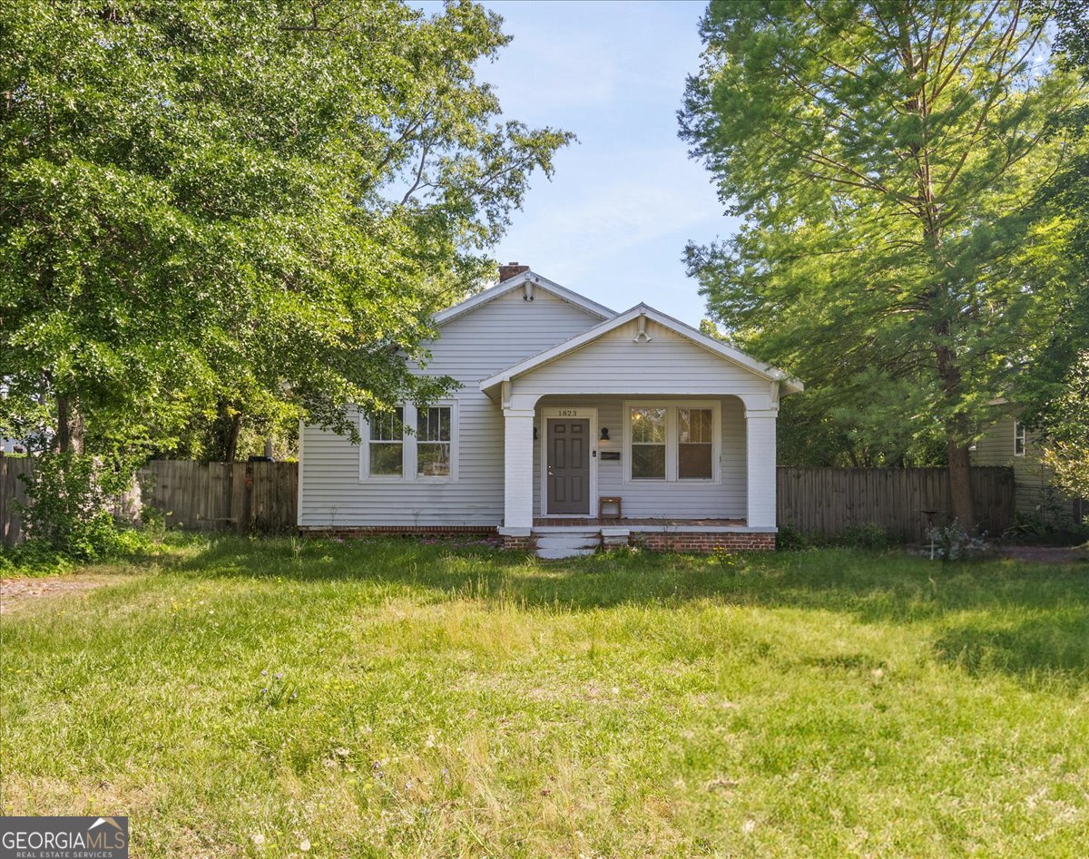 1823 Starnes Street Property Photo 1