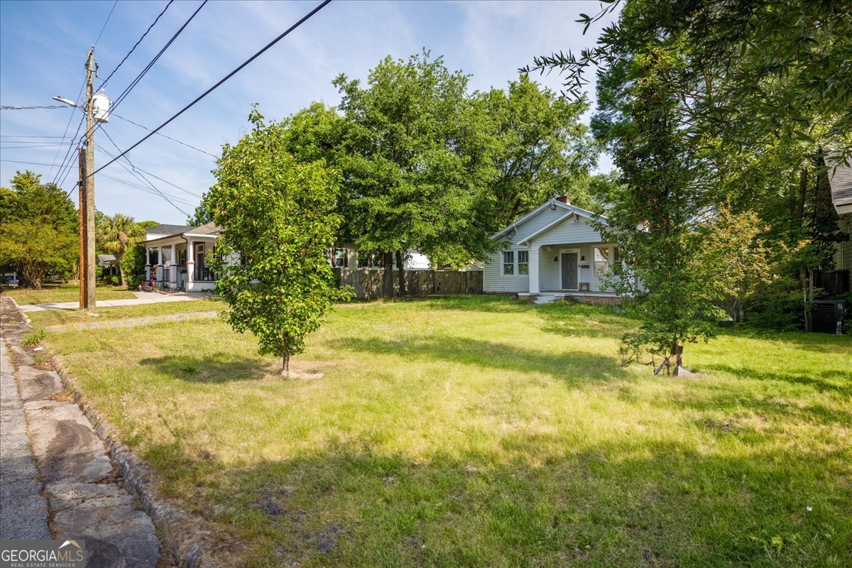 1823 Starnes Street Property Photo 3