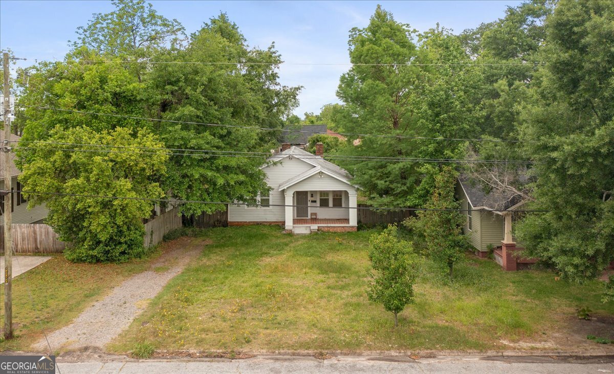 1823 Starnes Street Property Photo 4