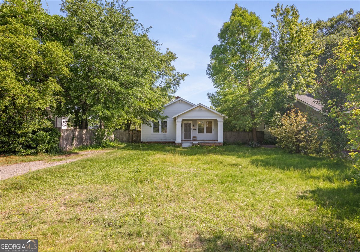 1823 Starnes Street Property Photo 7