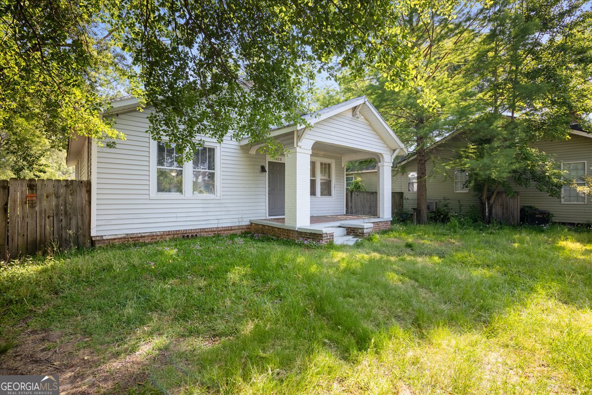 1823 Starnes Street Property Photo 9
