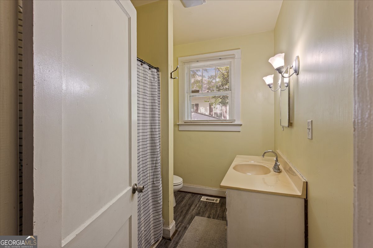 1823 Starnes Street Property Photo 25