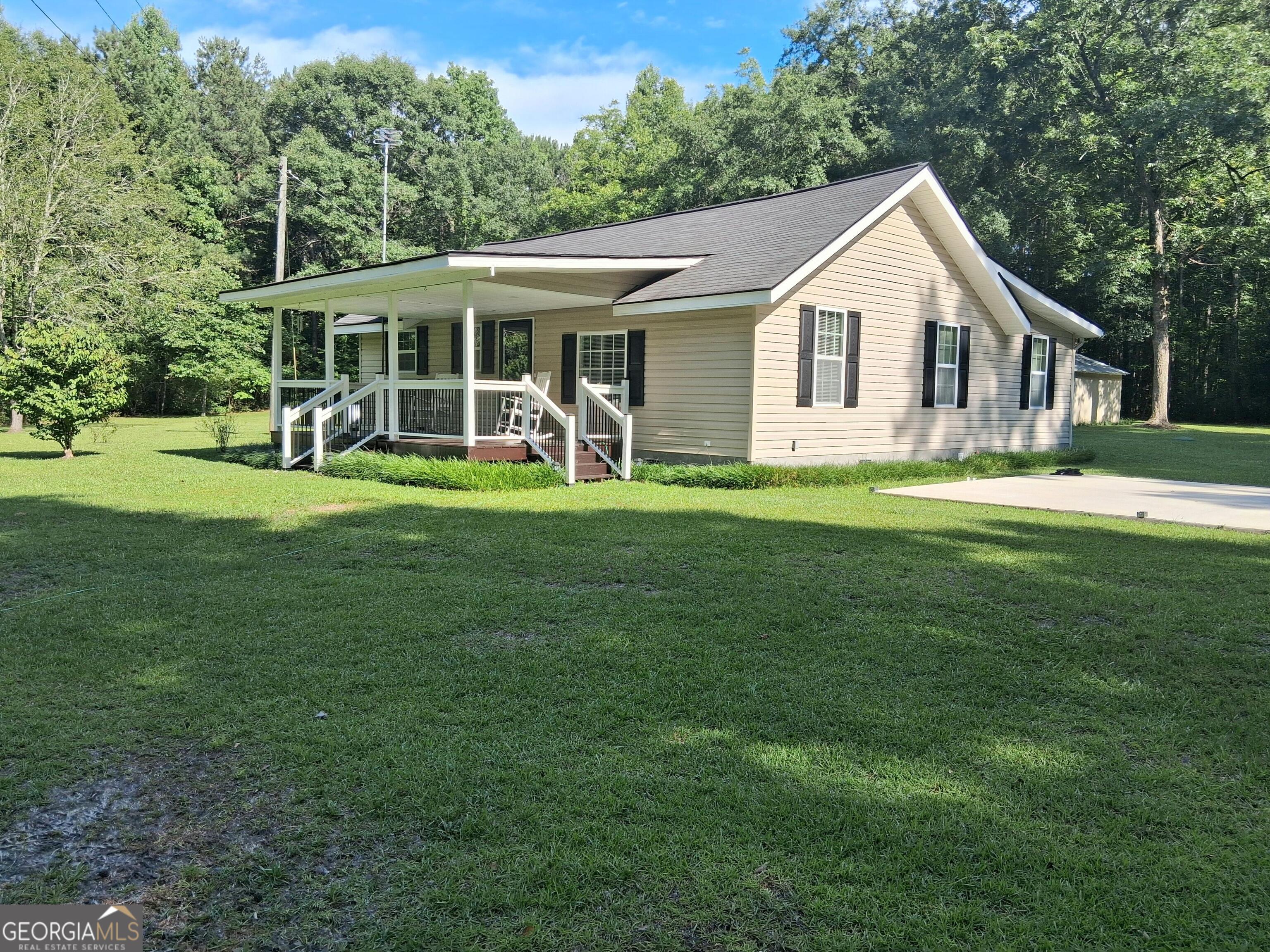 6599 Ga Highway 42 N Property Photo 1