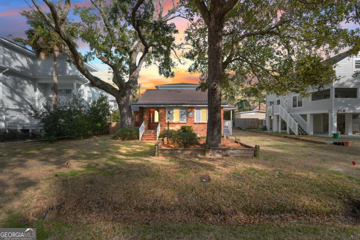 912 Jones Avenue Property Photo 1