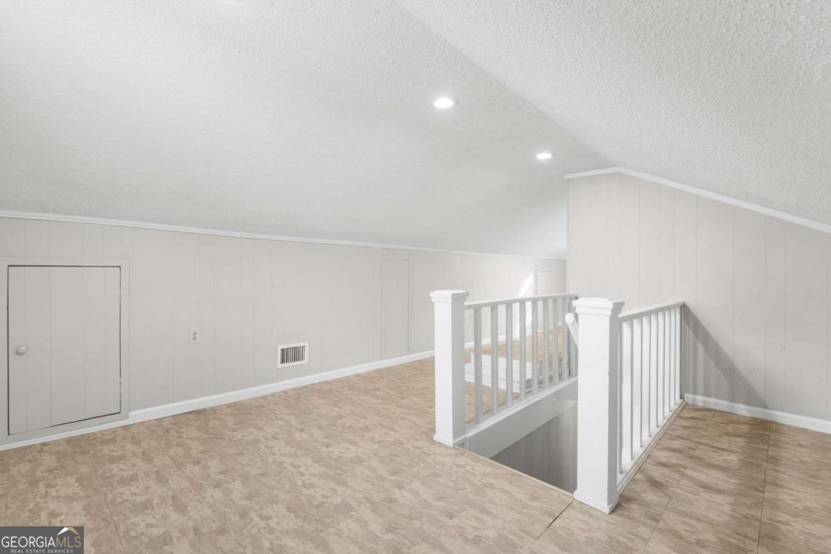 912 Jones Avenue Property Photo 20
