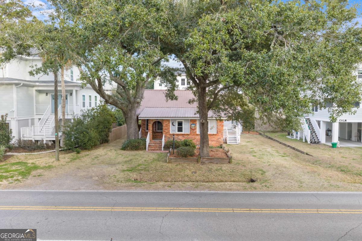 912 Jones Avenue Property Photo 32