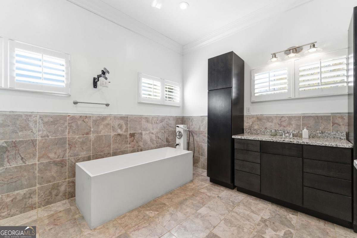 1000 Linam Avenue Se Property Photo 2