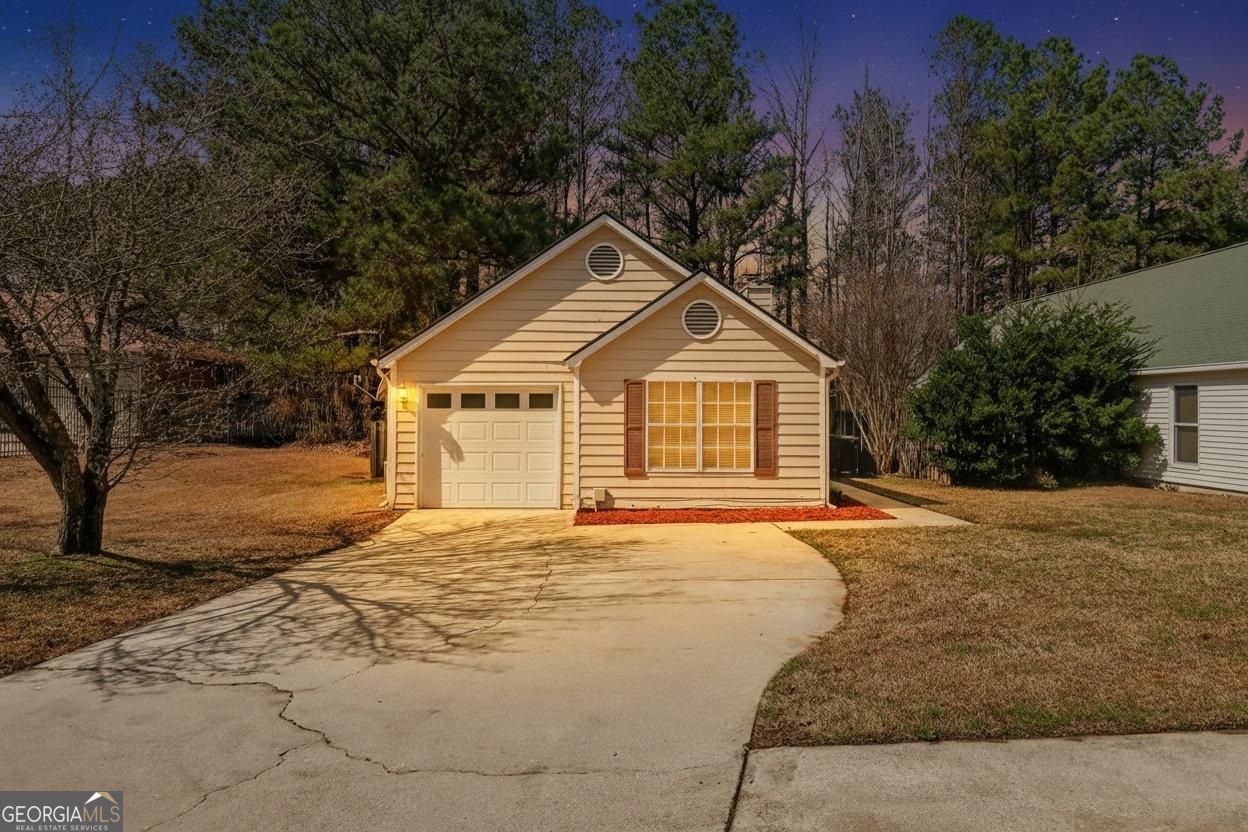 1493 Fall Creek Trace N Property Photo 1