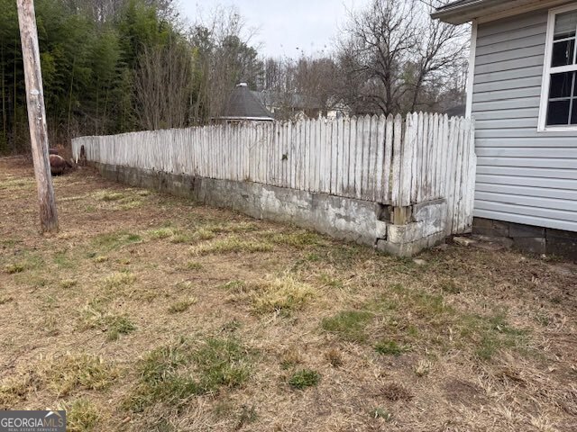 394 Smith Road Property Photo 7