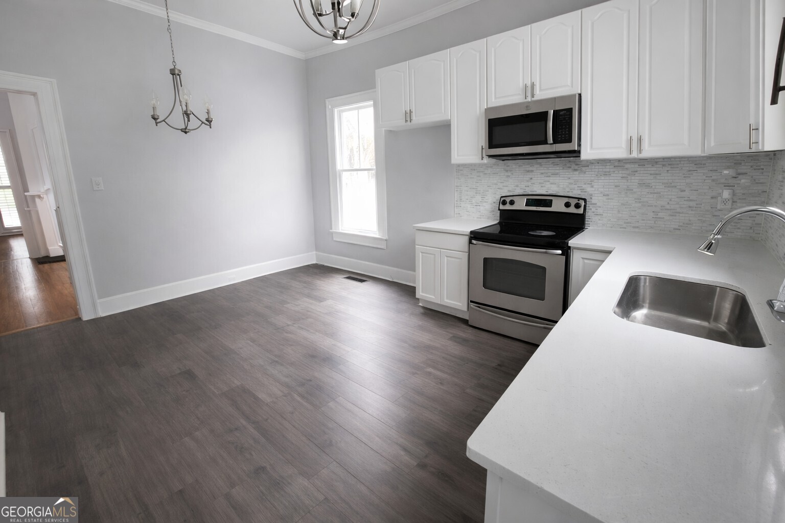 127 Rogers Avenue Property Photo 10