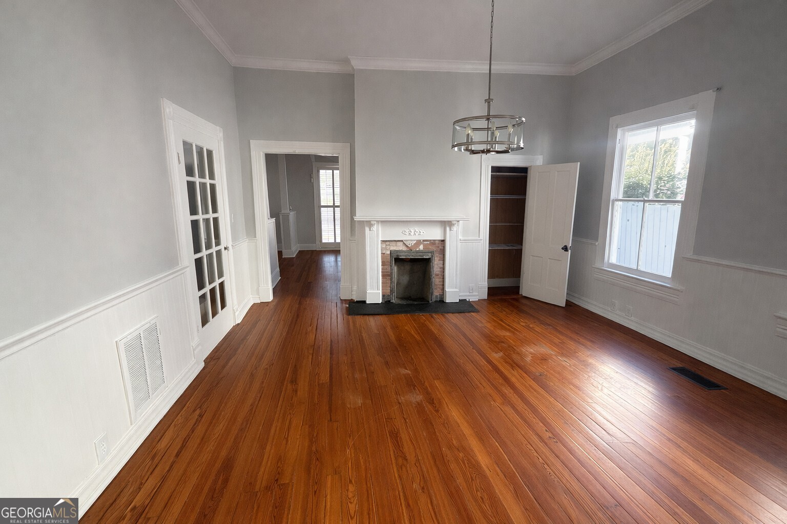 127 Rogers Avenue Property Photo 11