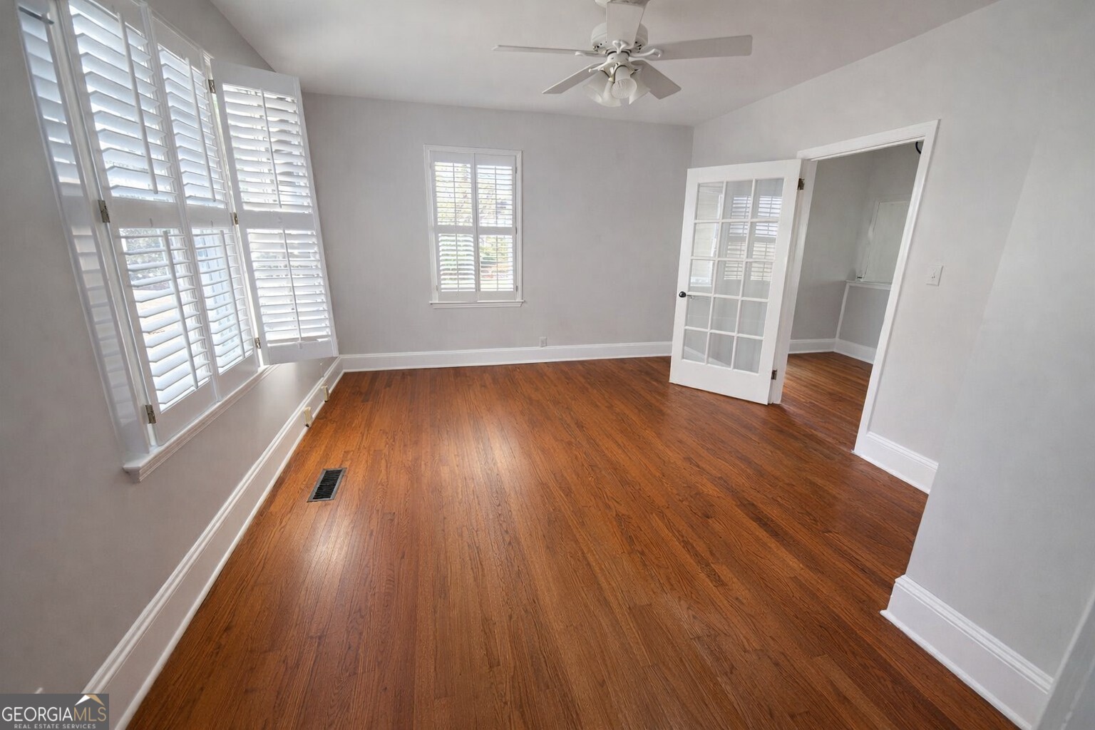 127 Rogers Avenue Property Photo 15