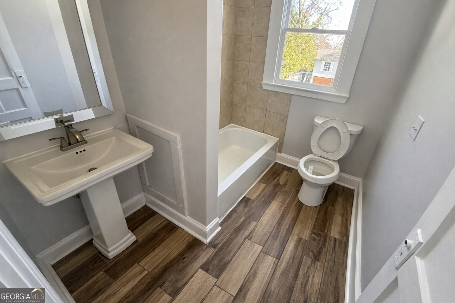 127 Rogers Avenue Property Photo 25