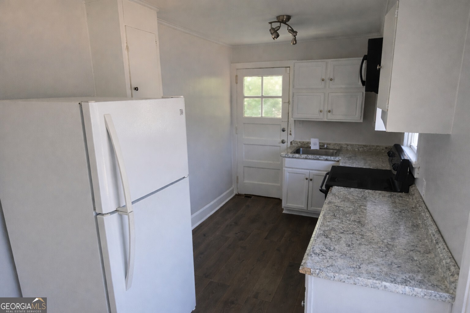 127 Rogers Avenue Property Photo 32