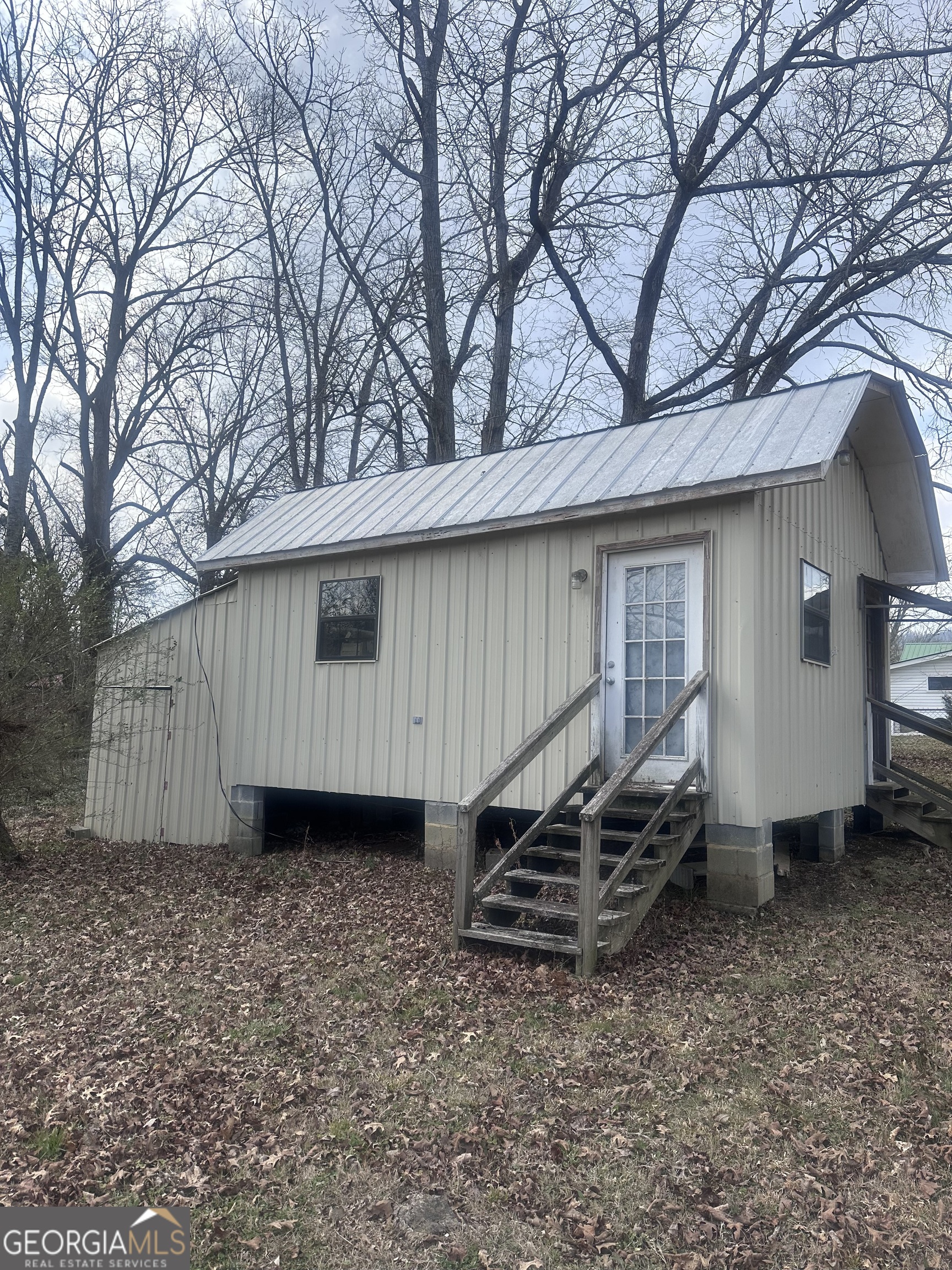 132 Edgewood Street Property Photo 3