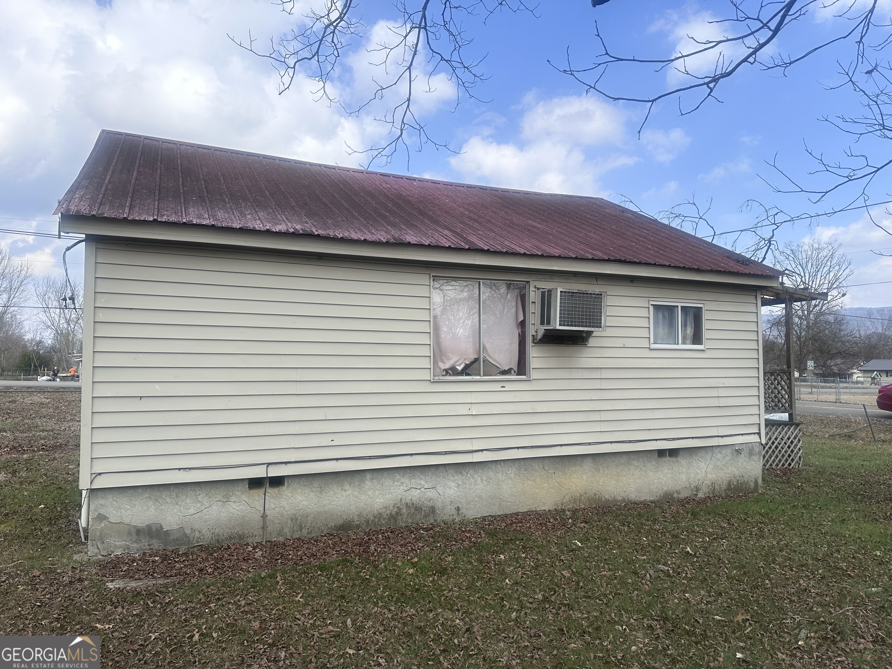 132 Edgewood Street Property Photo 5