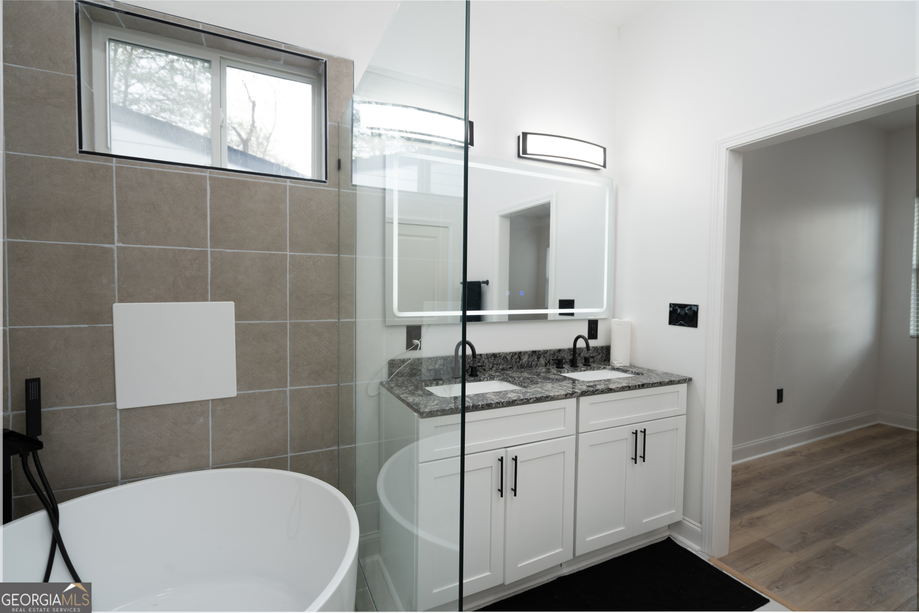 362 Roy Street Sw Property Photo 15