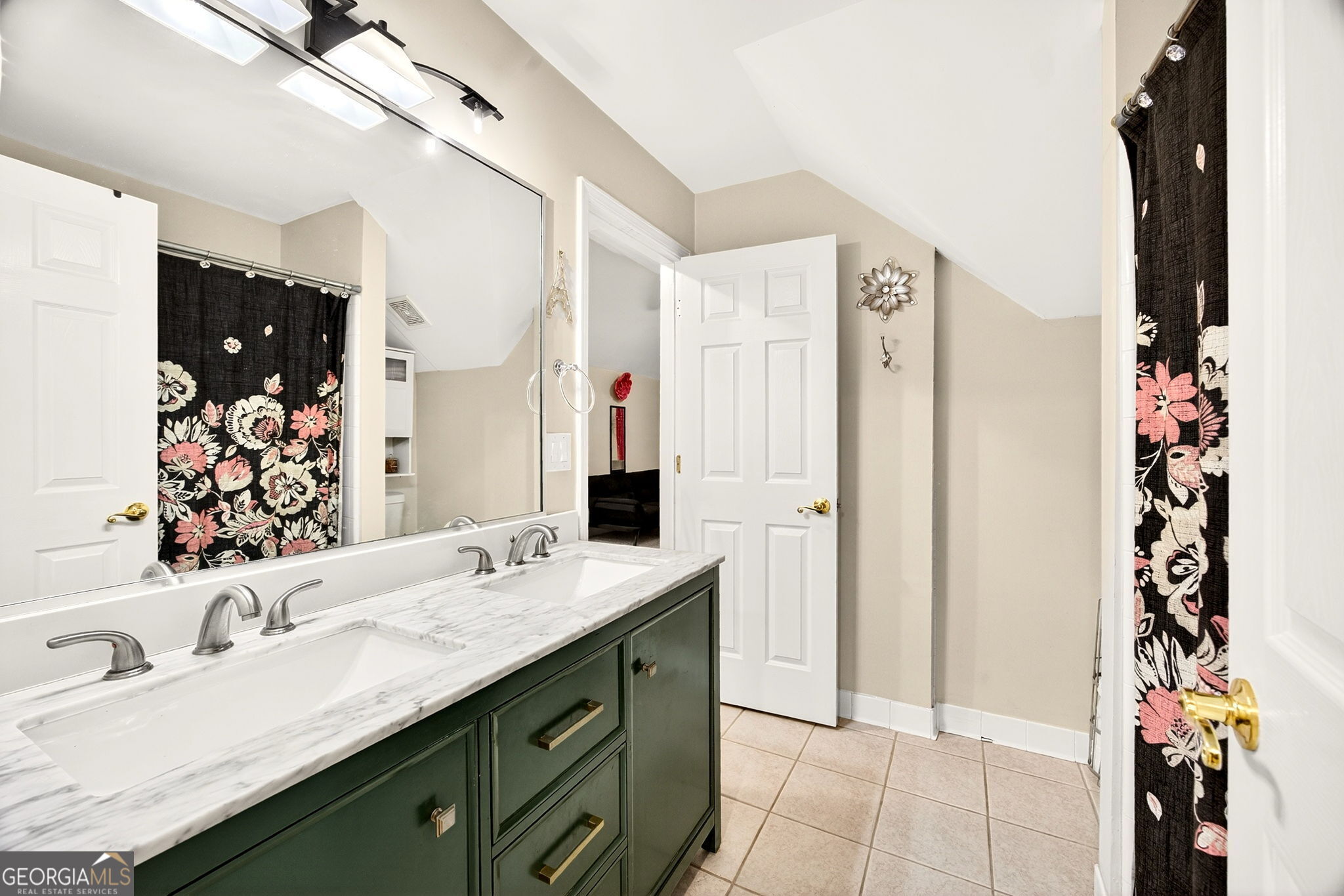 461 Schofield Drive Property Photo 34