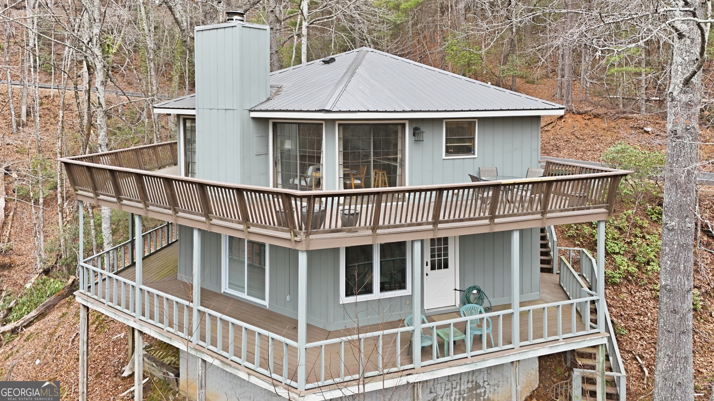 578 Saddleback Circle Property Photo 2