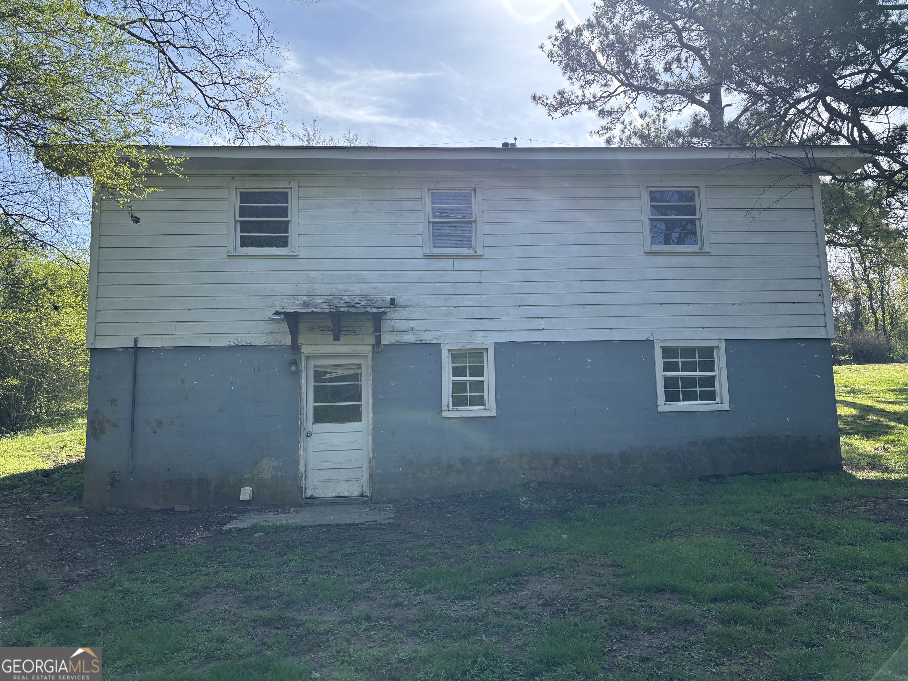309 Crest Drive Property Photo 4