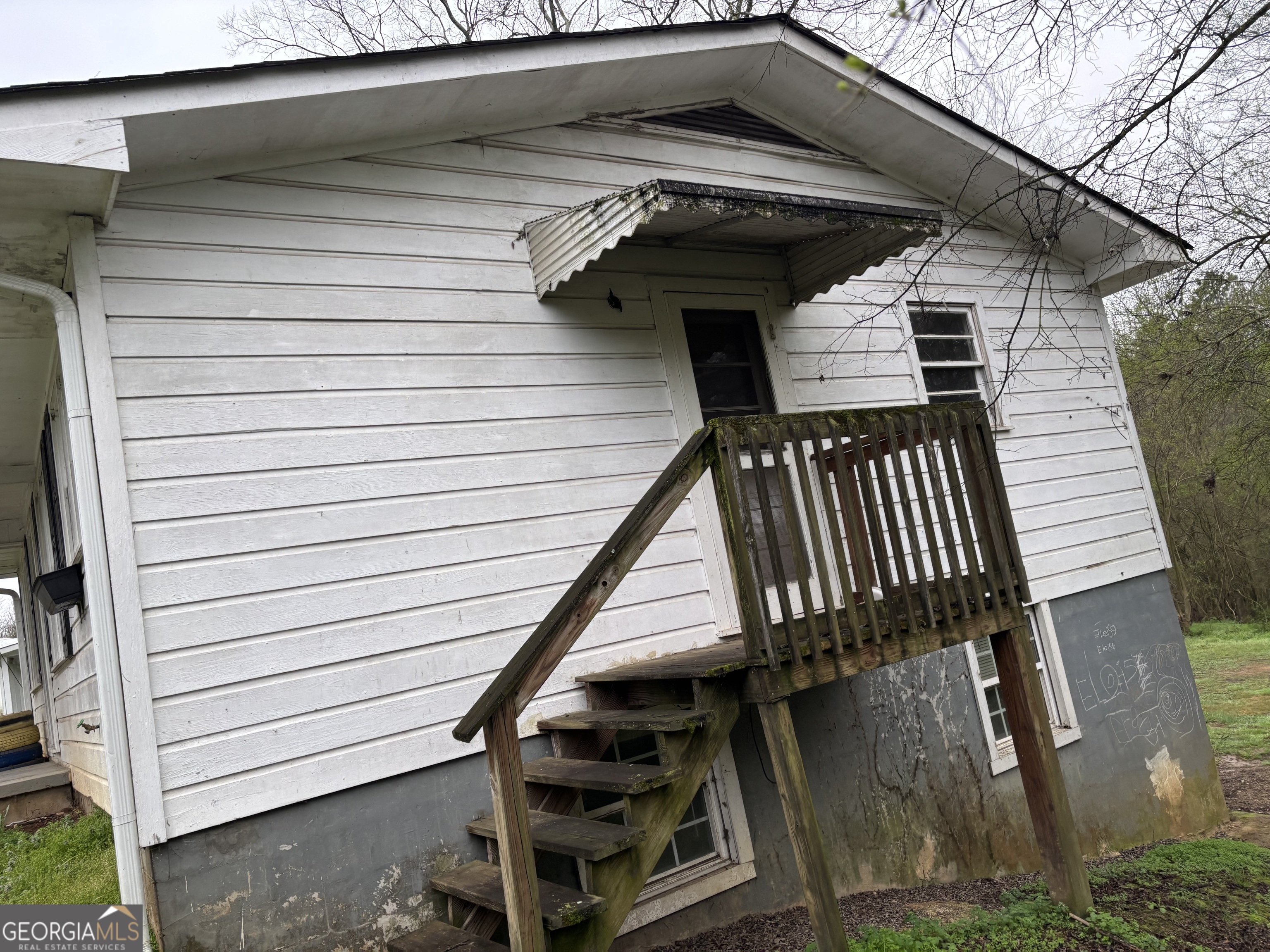 309 Crest Drive Property Photo 6