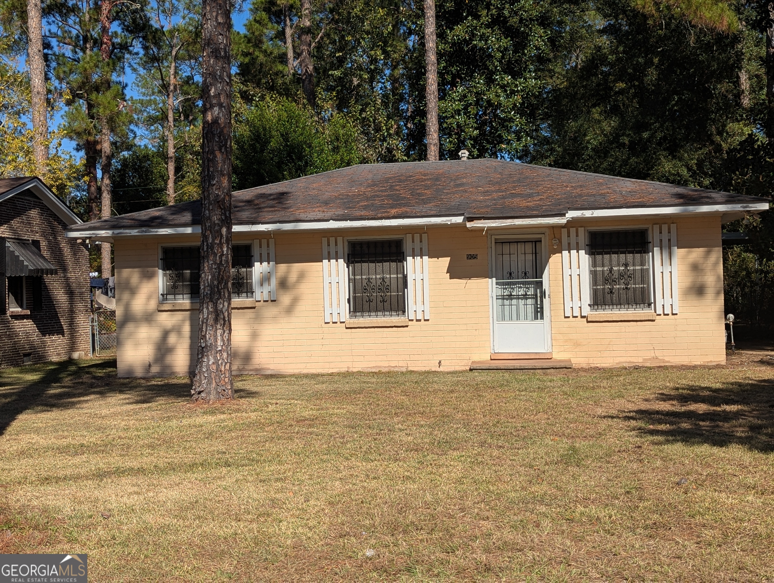905 Dorsett Avenue Property Photo 1