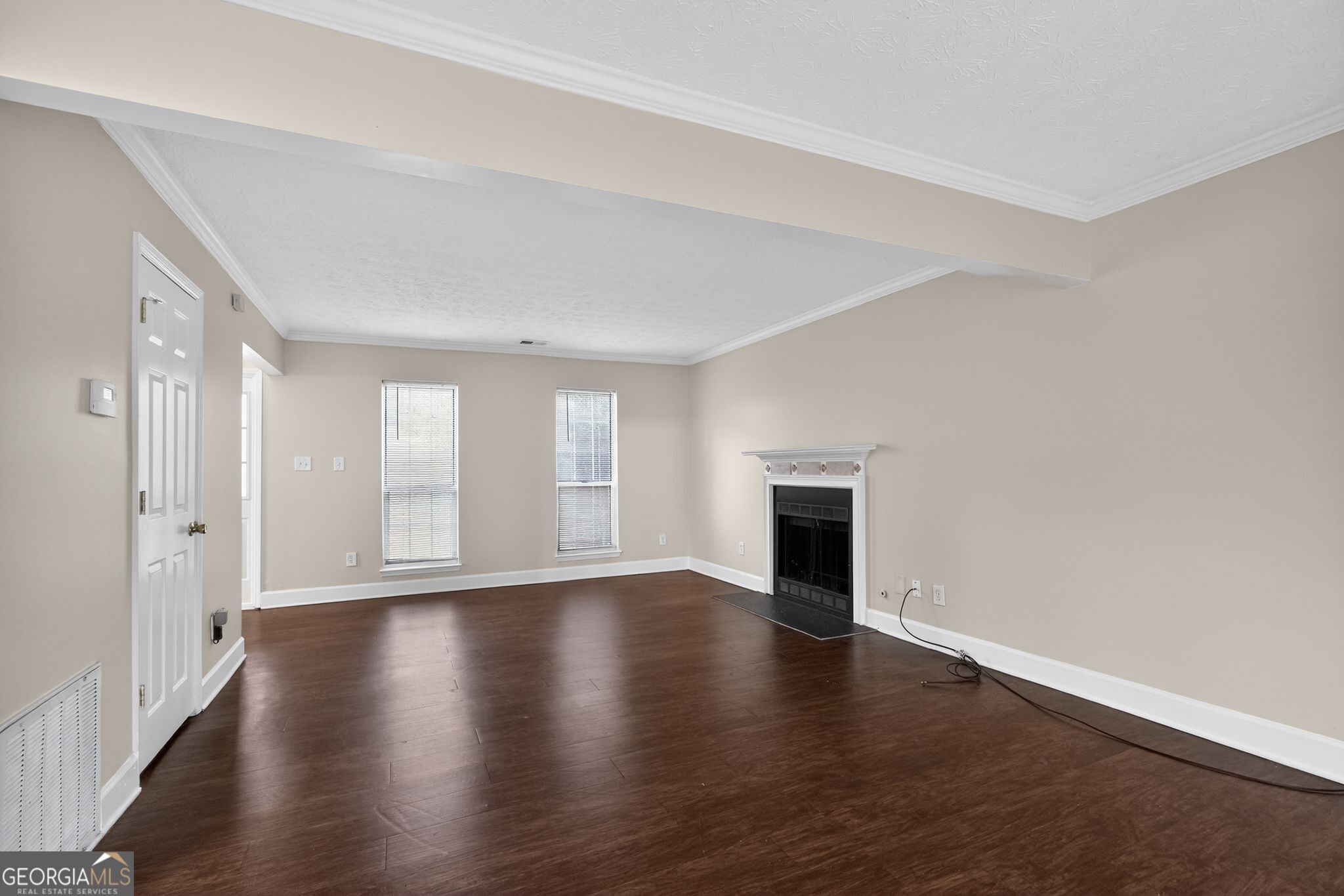 3807 Valpariso Circle Property Photo 4