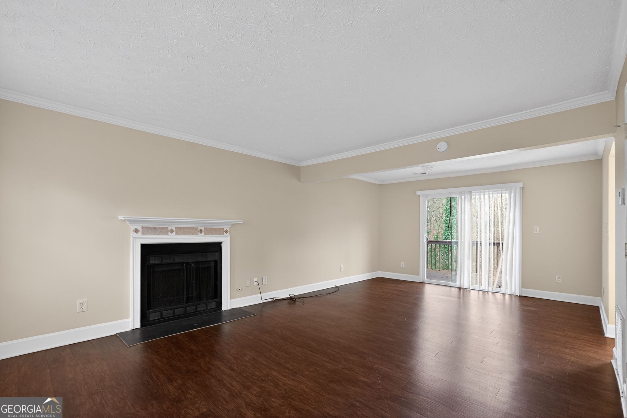 3807 Valpariso Circle Property Photo 5