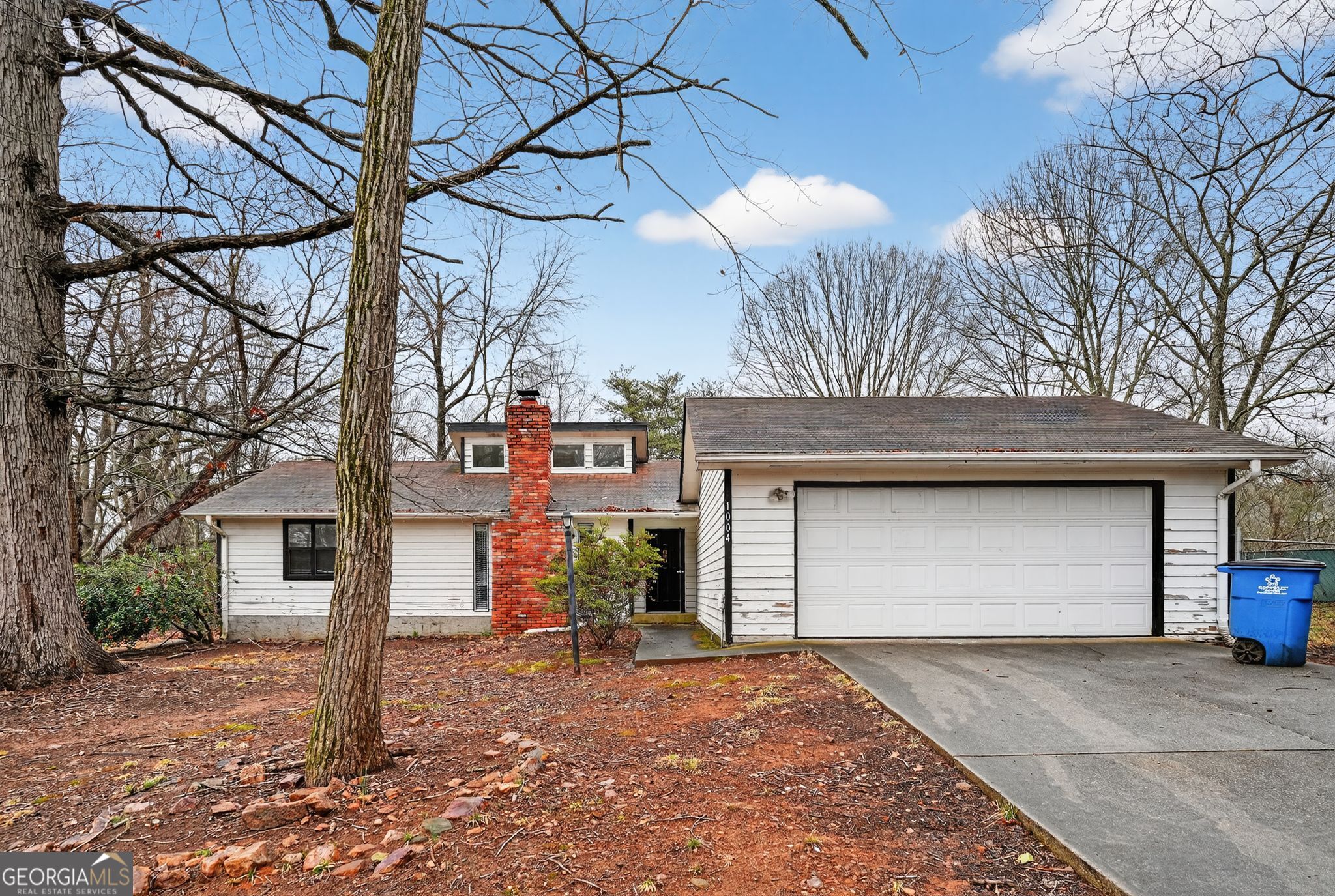 1004 Fairview Road Property Photo 1