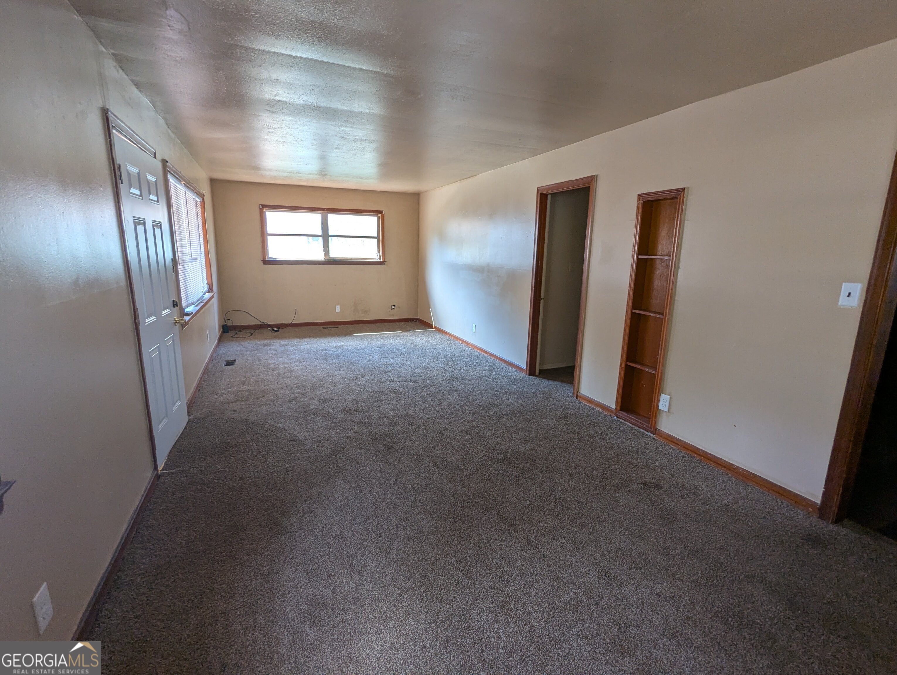611 Whitney Avenue Property Photo 2