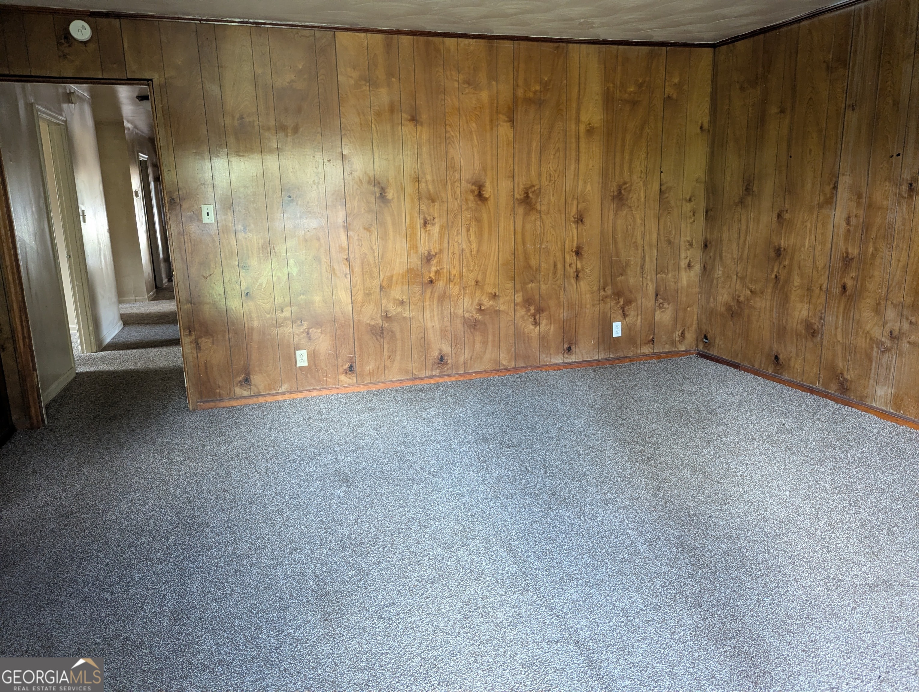 611 Whitney Avenue Property Photo 13