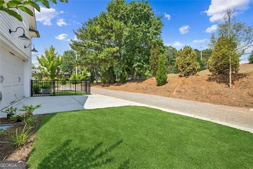1057 Crossroads Trail Property Photo 33